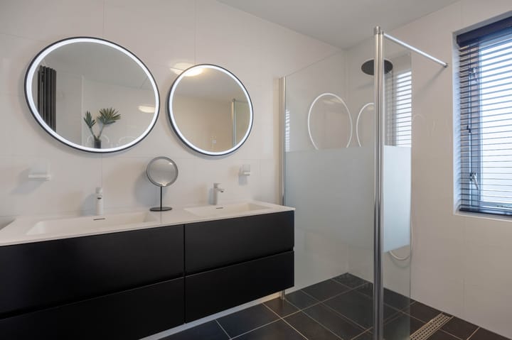 Photo 45 of Ebbenhout 18