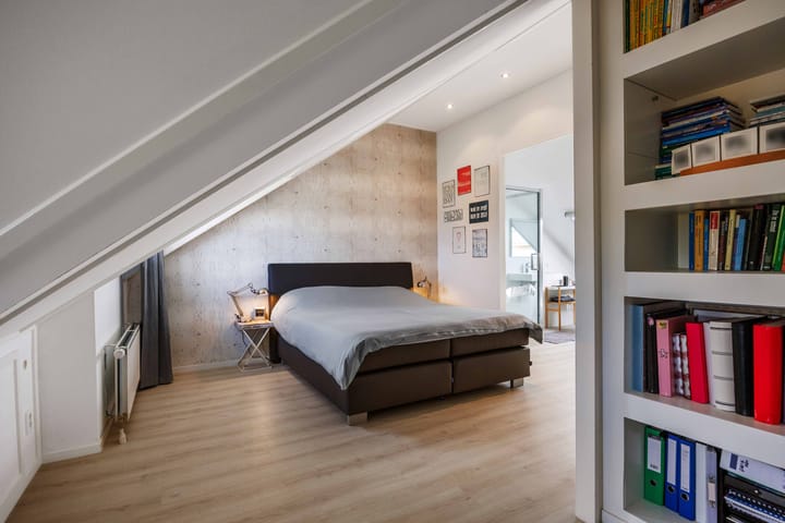 Photo 65 of Ebbenhout 18