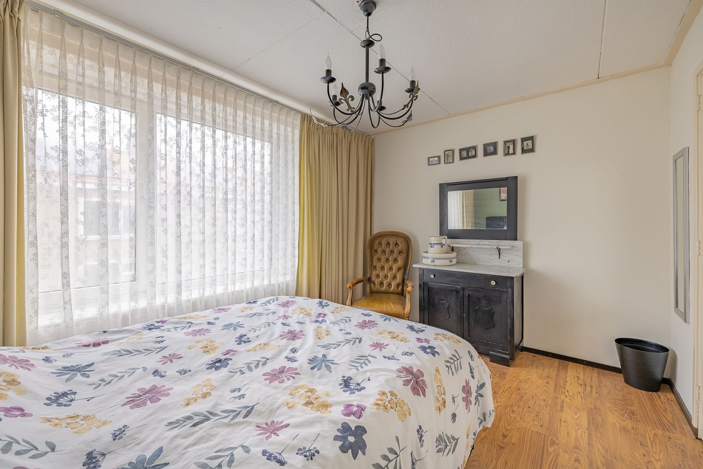 Photo 29 of Ferdinand Bollaan 20