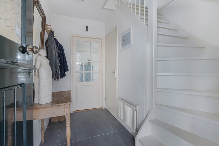 Photo 5 of Gentiaan 24-A