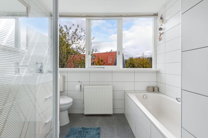 Photo 27 of Gentiaan 24-A