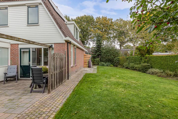 Photo 32 of Gentiaan 24-A