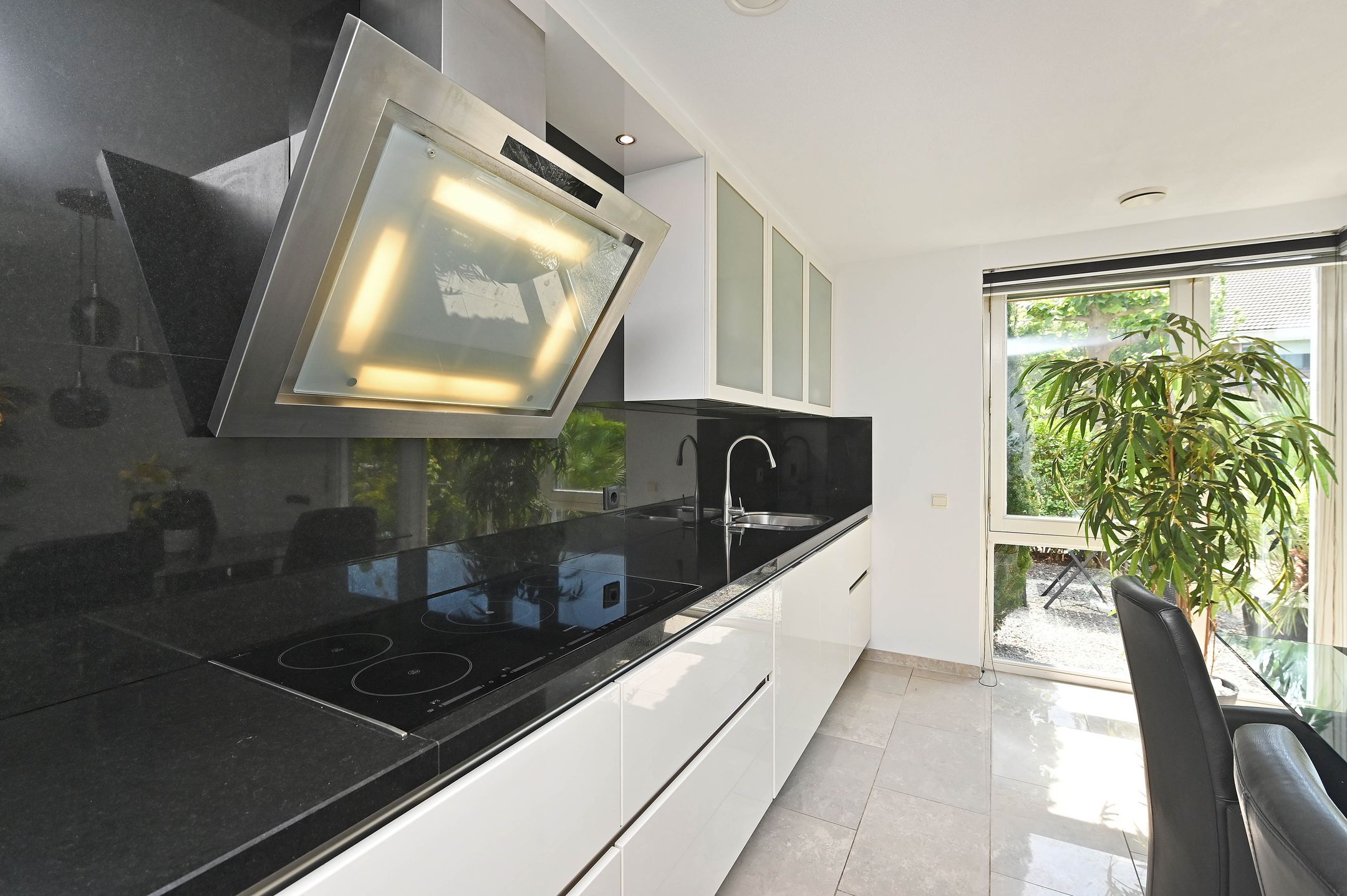 Foto 9 van Hoornplantsoen 62