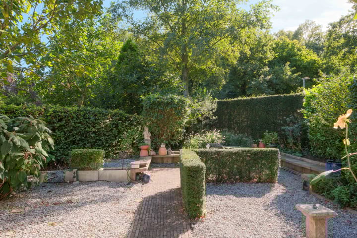 Photo 33 of De Jager 14