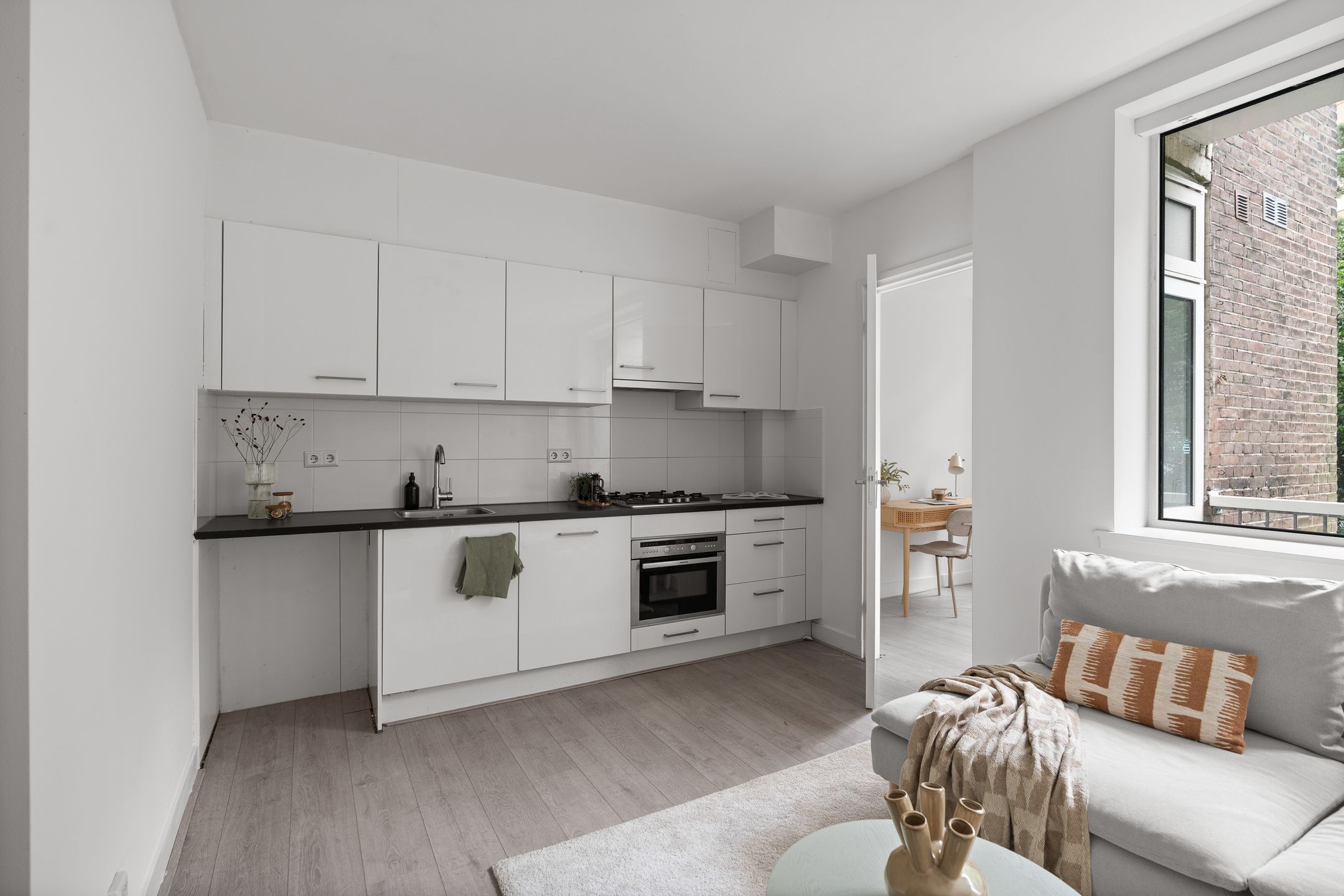 Photo 6 of Zaanstraat 150