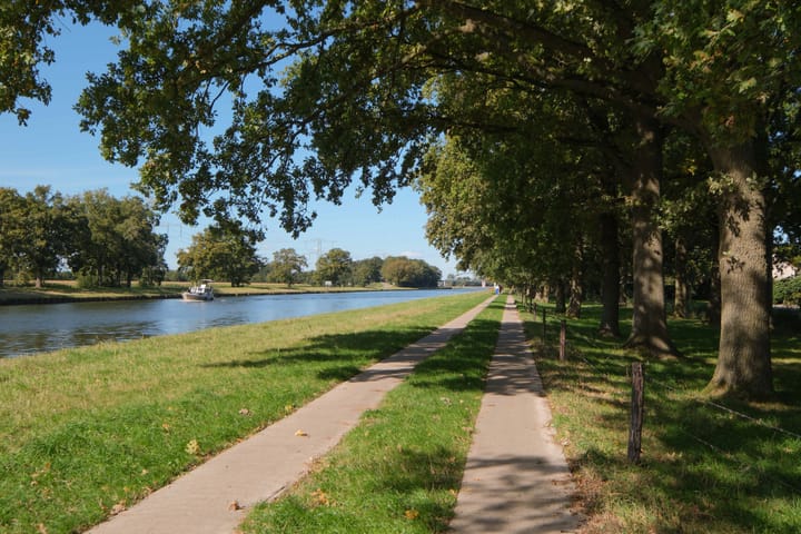 Photo 45 of De Jager 14