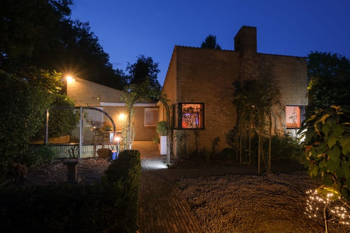 Photo 48 of De Jager 14