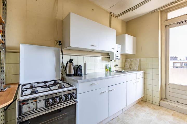 Photo 16 of Paterswoldseweg 318