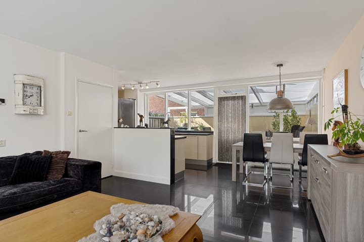 Foto 16 van Langestraat 257