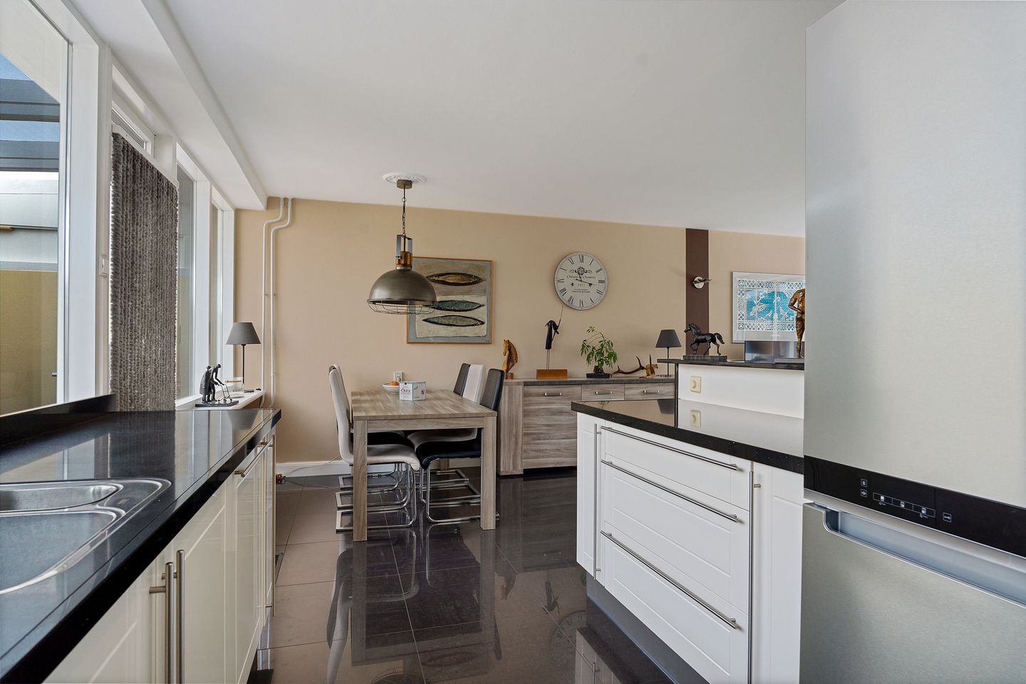 Photo 19 of Langestraat 257