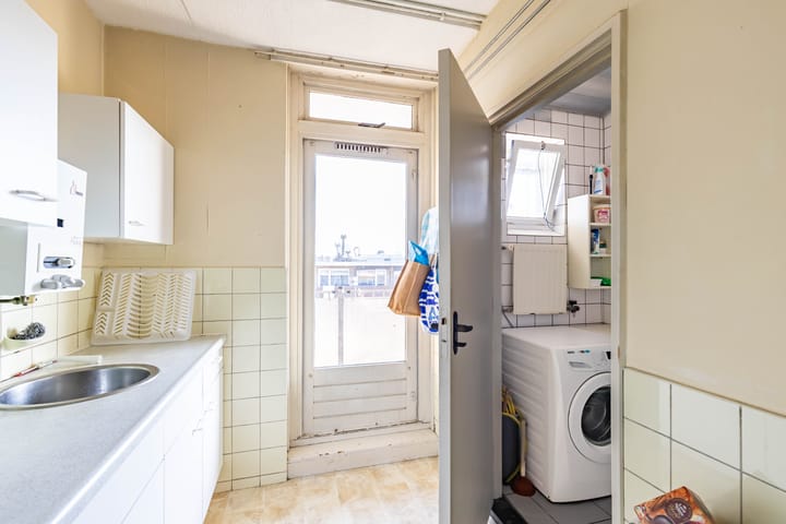 Photo 17 of Paterswoldseweg 318