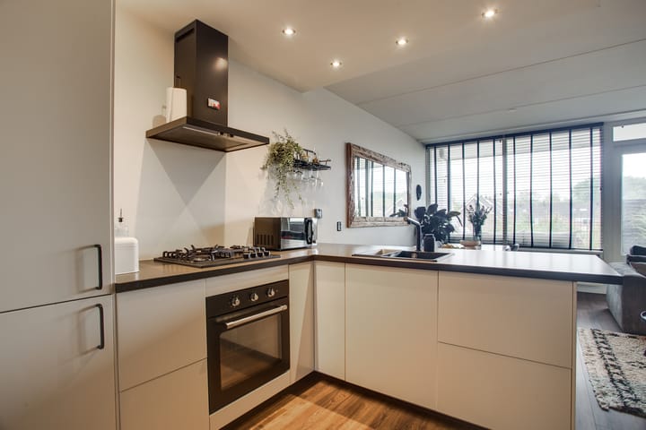 Foto 2 van Hannie Schaftrode 40