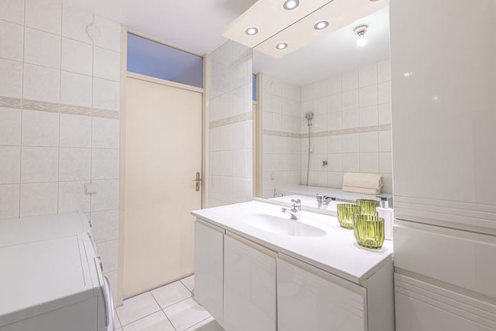 Foto 29 van Van Leeuwenhoekstraat 48