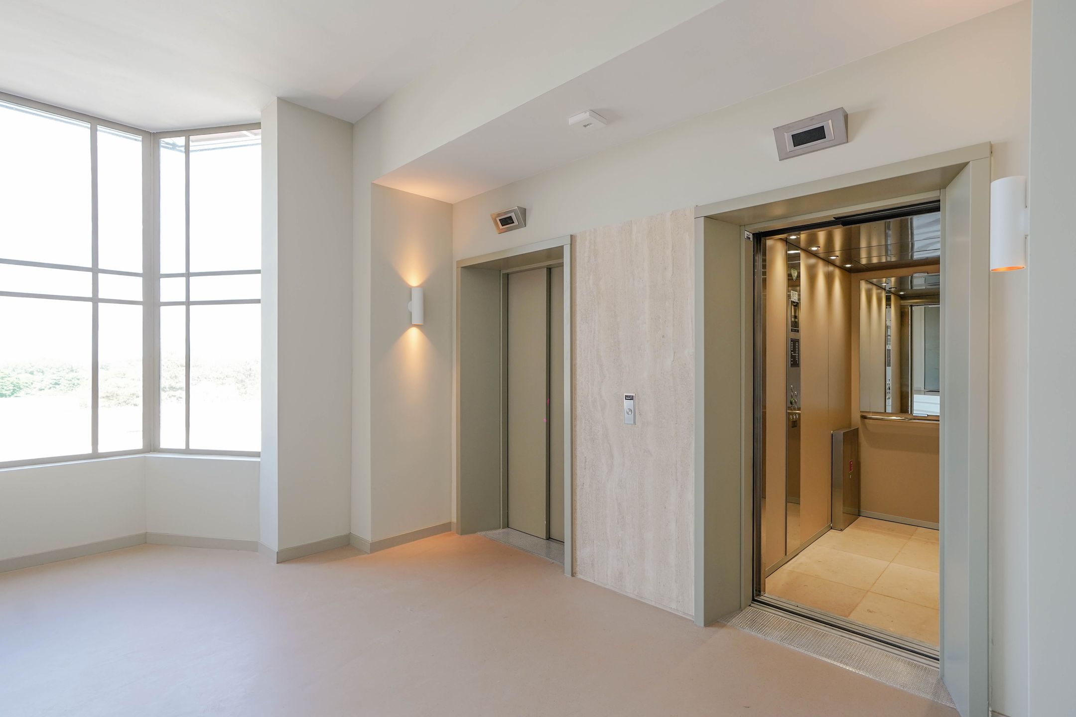 Foto 6 van Plesmanweg 389