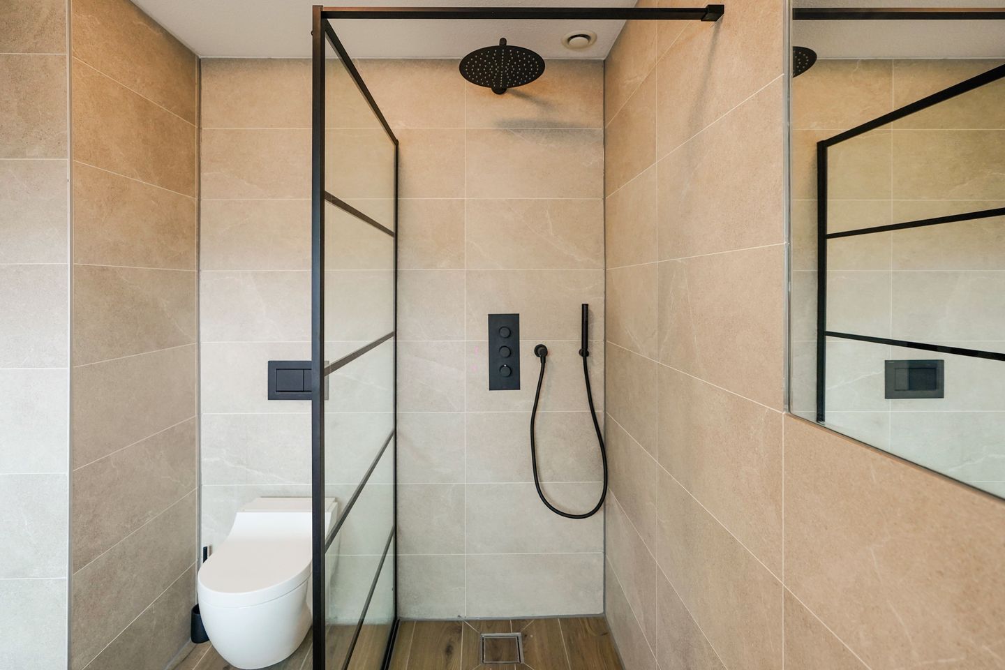 Foto 35 van Plesmanweg 389