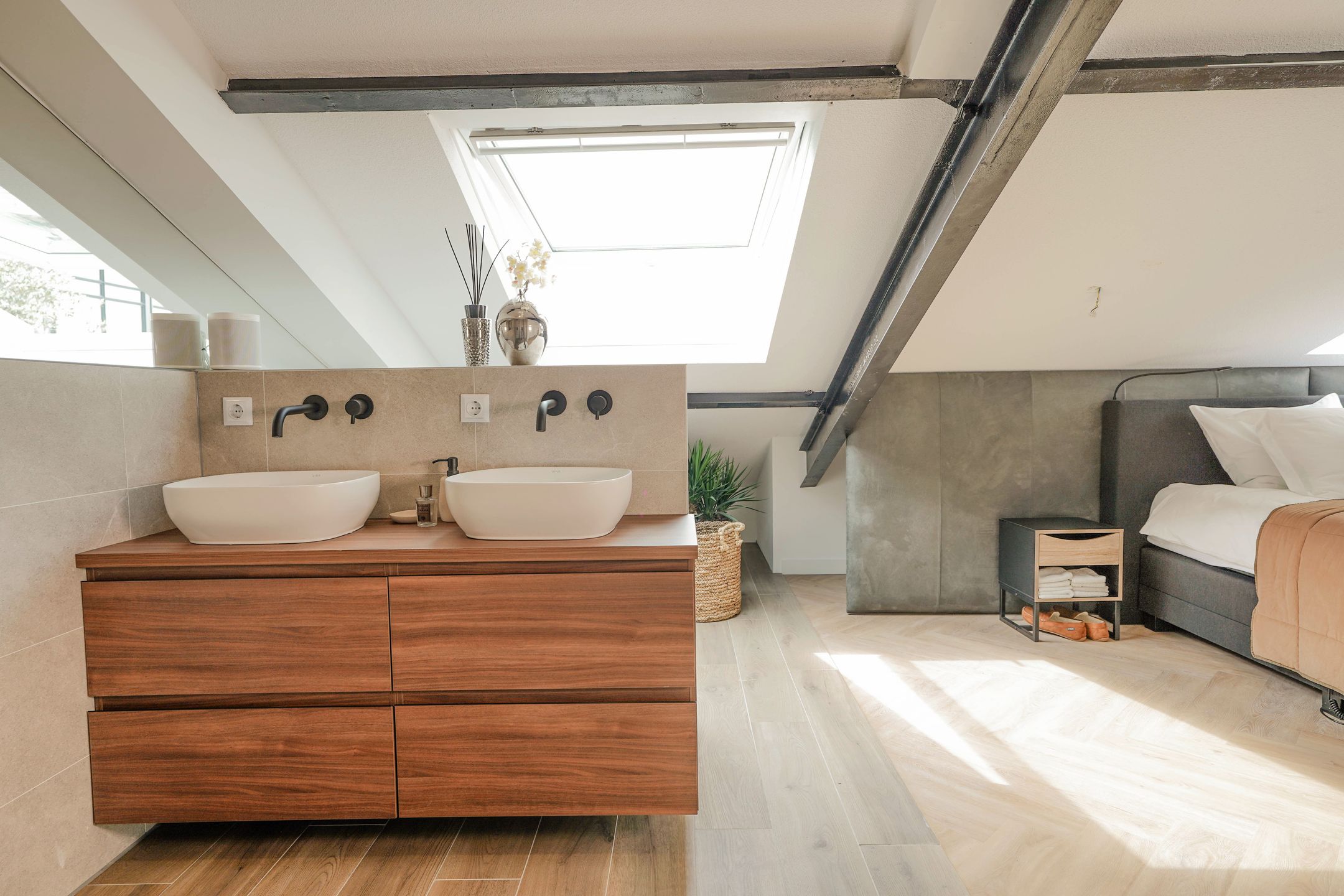 Foto 36 van Plesmanweg 389