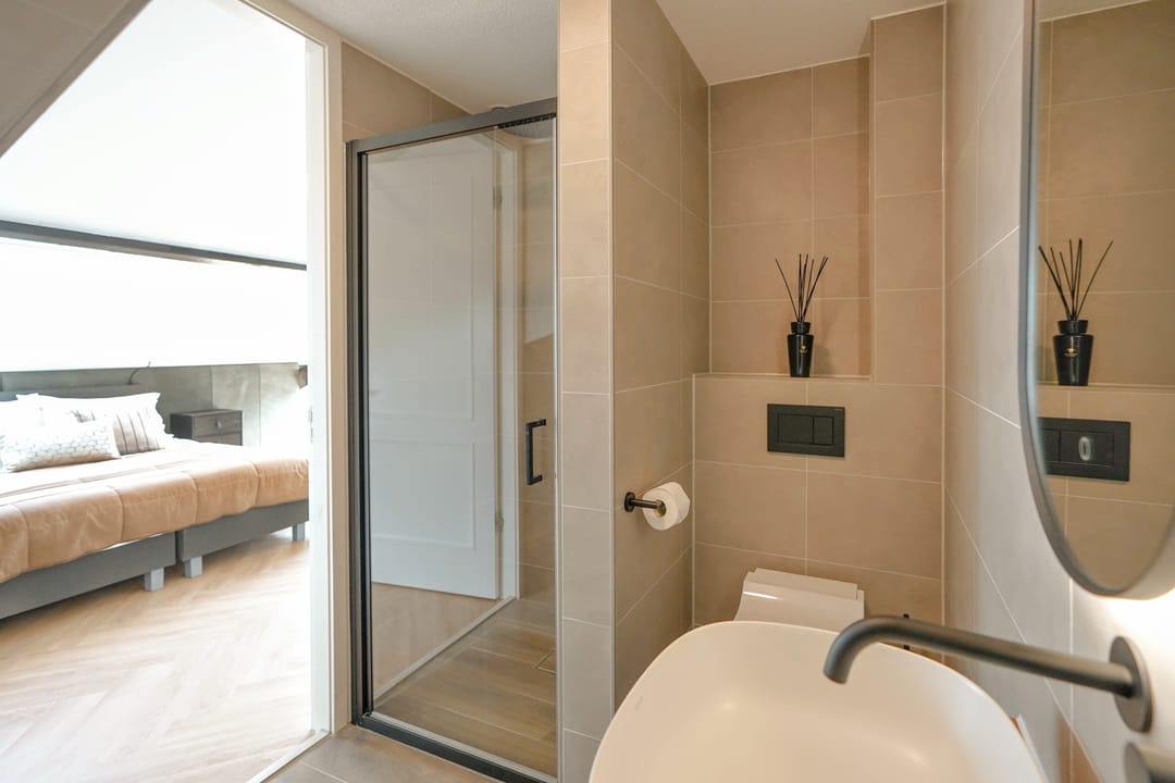 Foto 41 van Plesmanweg 389