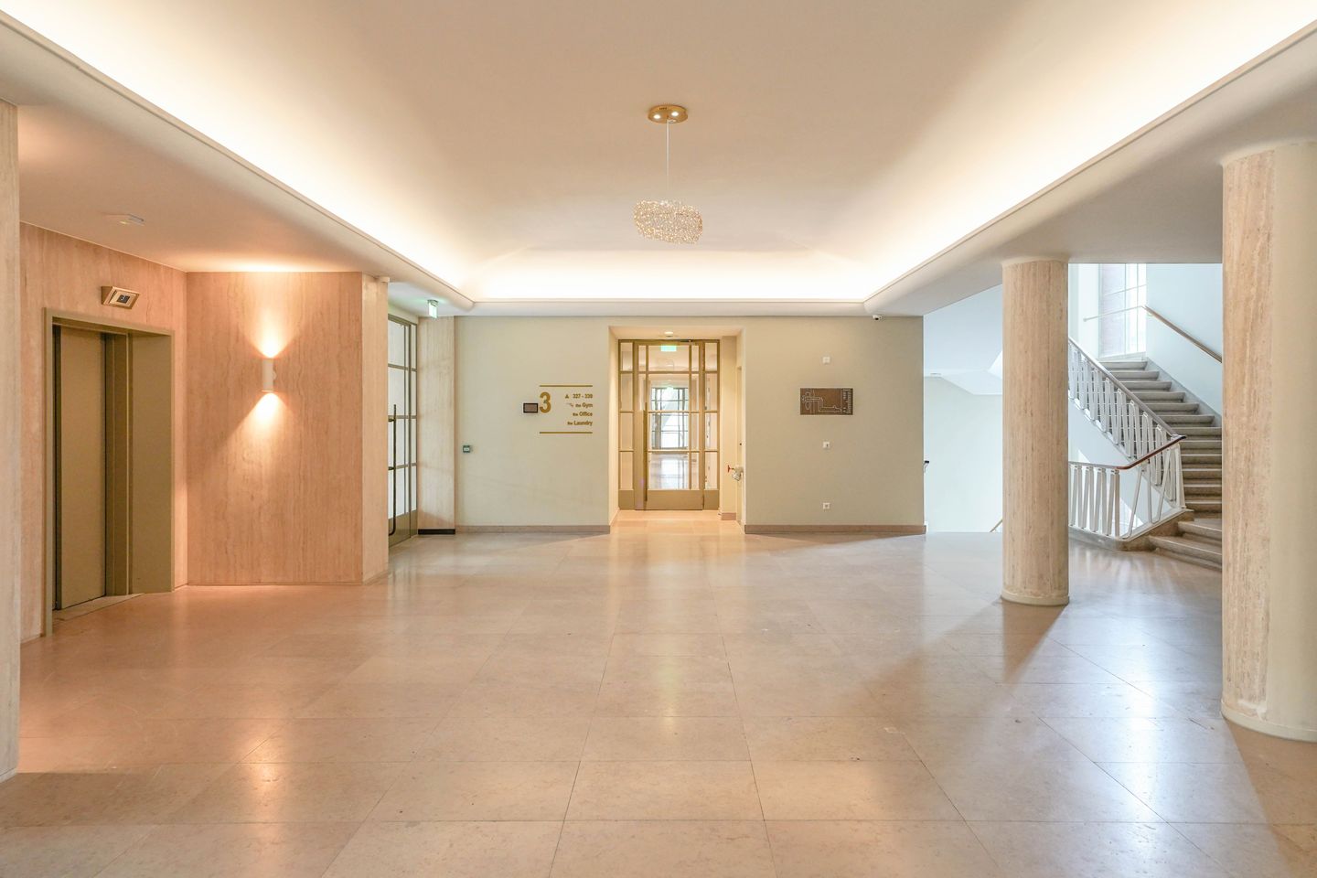 Foto 44 van Plesmanweg 389