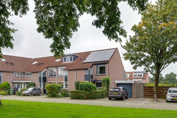 Photo 9 of Sterremosstraat 24