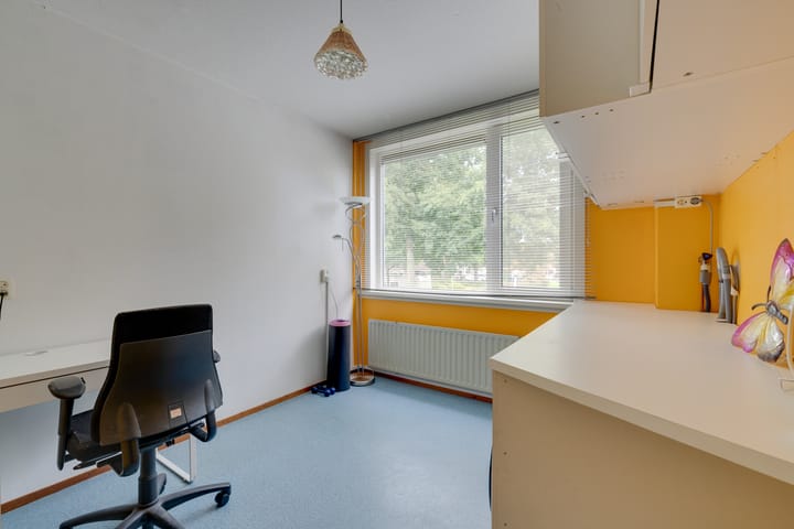 Photo 44 of Sterremosstraat 24