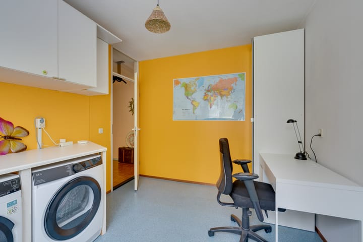 Photo 46 of Sterremosstraat 24