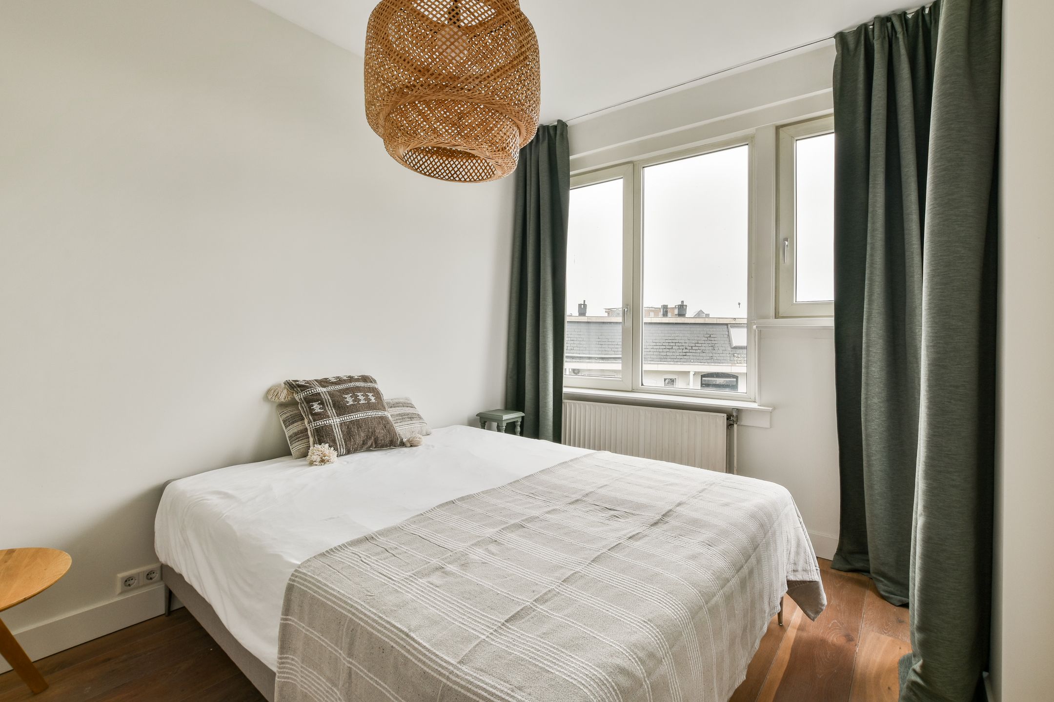 Photo 21 of Van Boetzelaerstraat 17-4