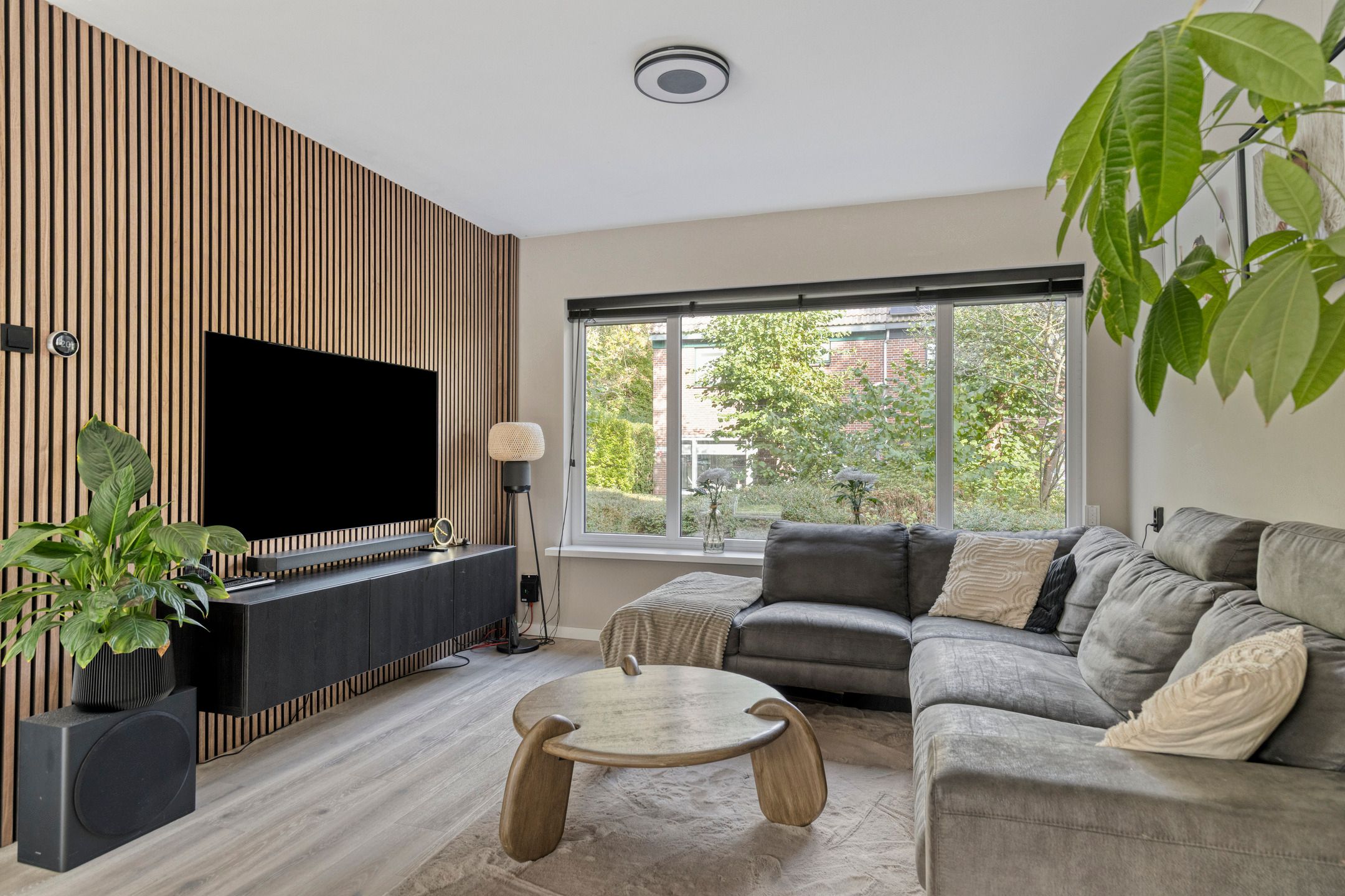 Foto 6 van Klagerstuin 138