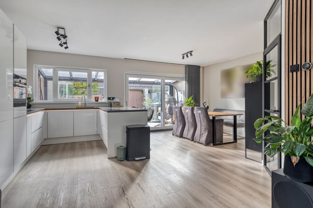 Foto 8 van Klagerstuin 138