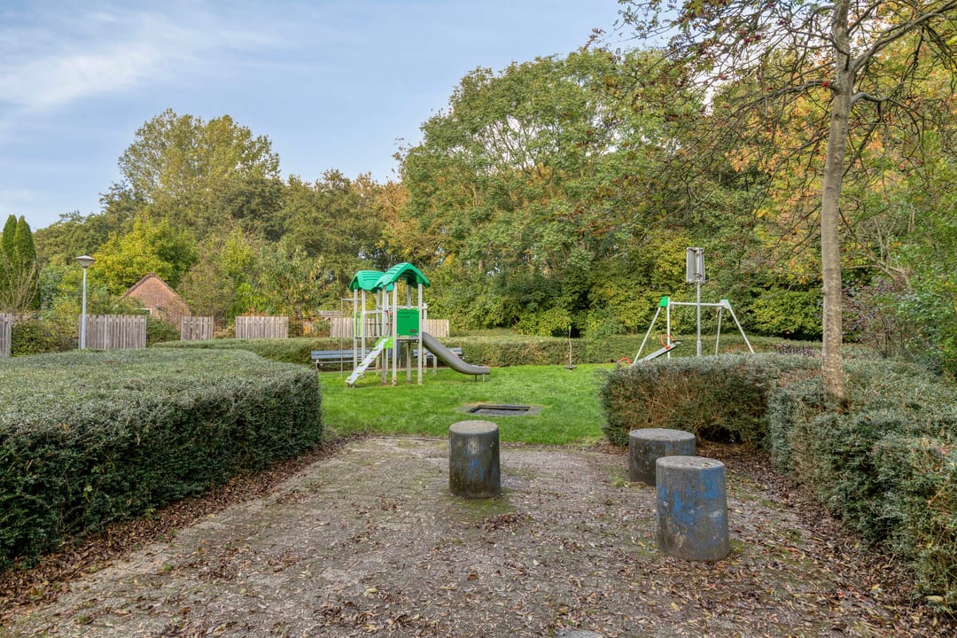 Foto 28 van Klagerstuin 138