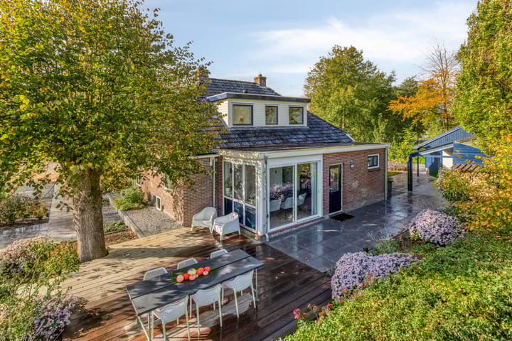 Photo 3 of Pieter Stuyvesantweg 199