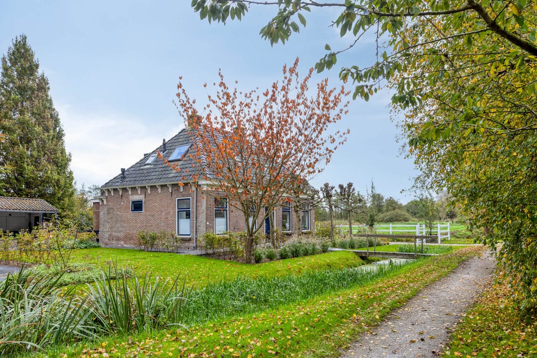 Photo 8 of Pieter Stuyvesantweg 199