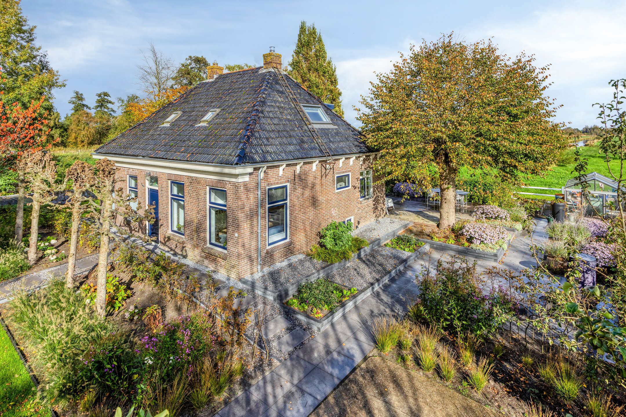 Photo 9 of Pieter Stuyvesantweg 199