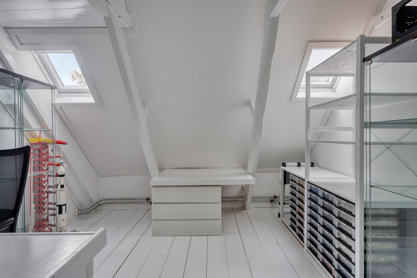 Photo 34 of Pieter Stuyvesantweg 199