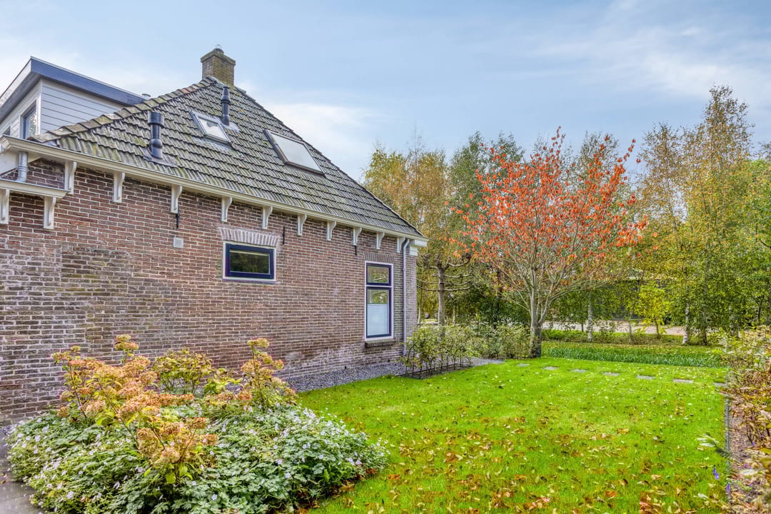 Photo 46 of Pieter Stuyvesantweg 199