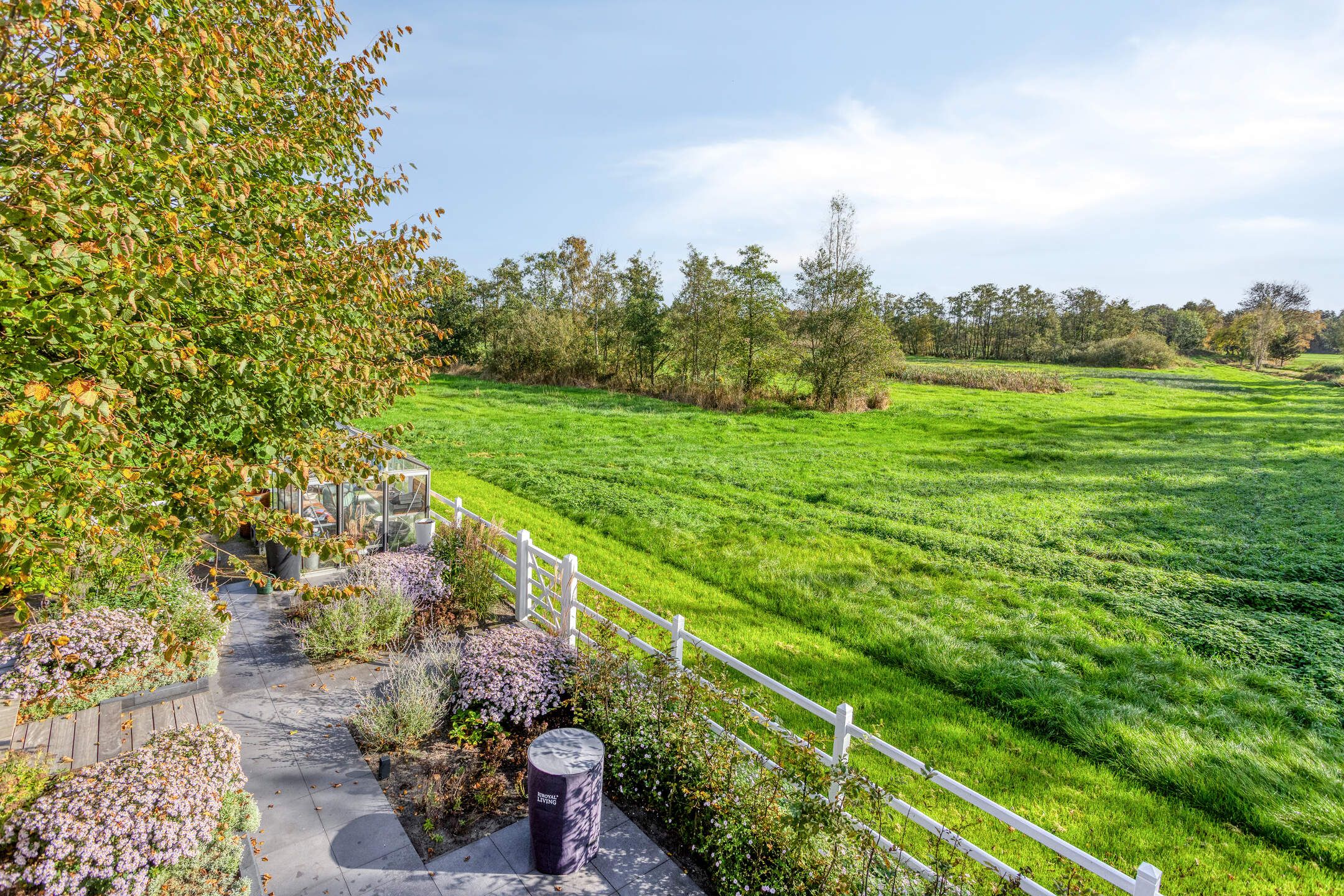 Photo 60 of Pieter Stuyvesantweg 199