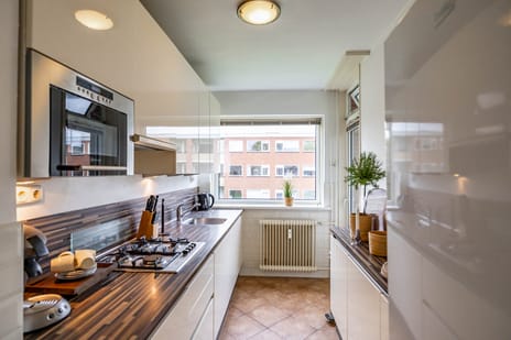 Helperzoom 379 secondary image