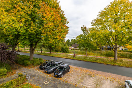 Helperzoom 379 tertiary image