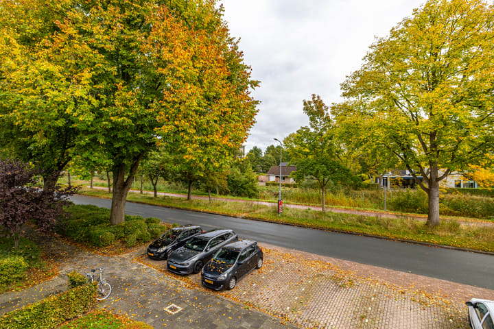 Photo 3 of Helperzoom 379