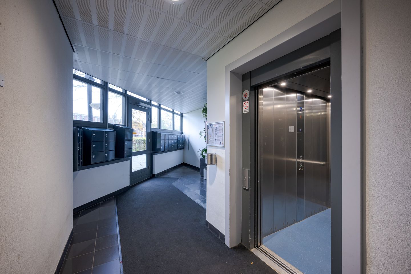 Foto 10 van Lasserstraat 8