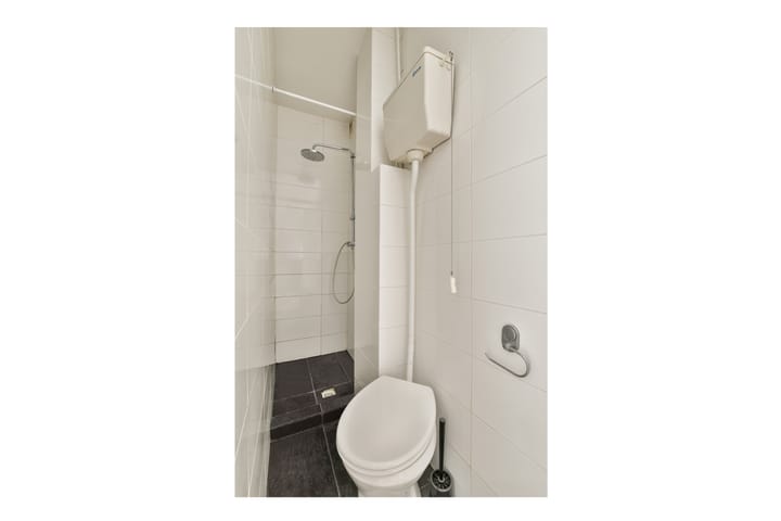 Foto 25 van Van Boetzelaerstraat 17-4