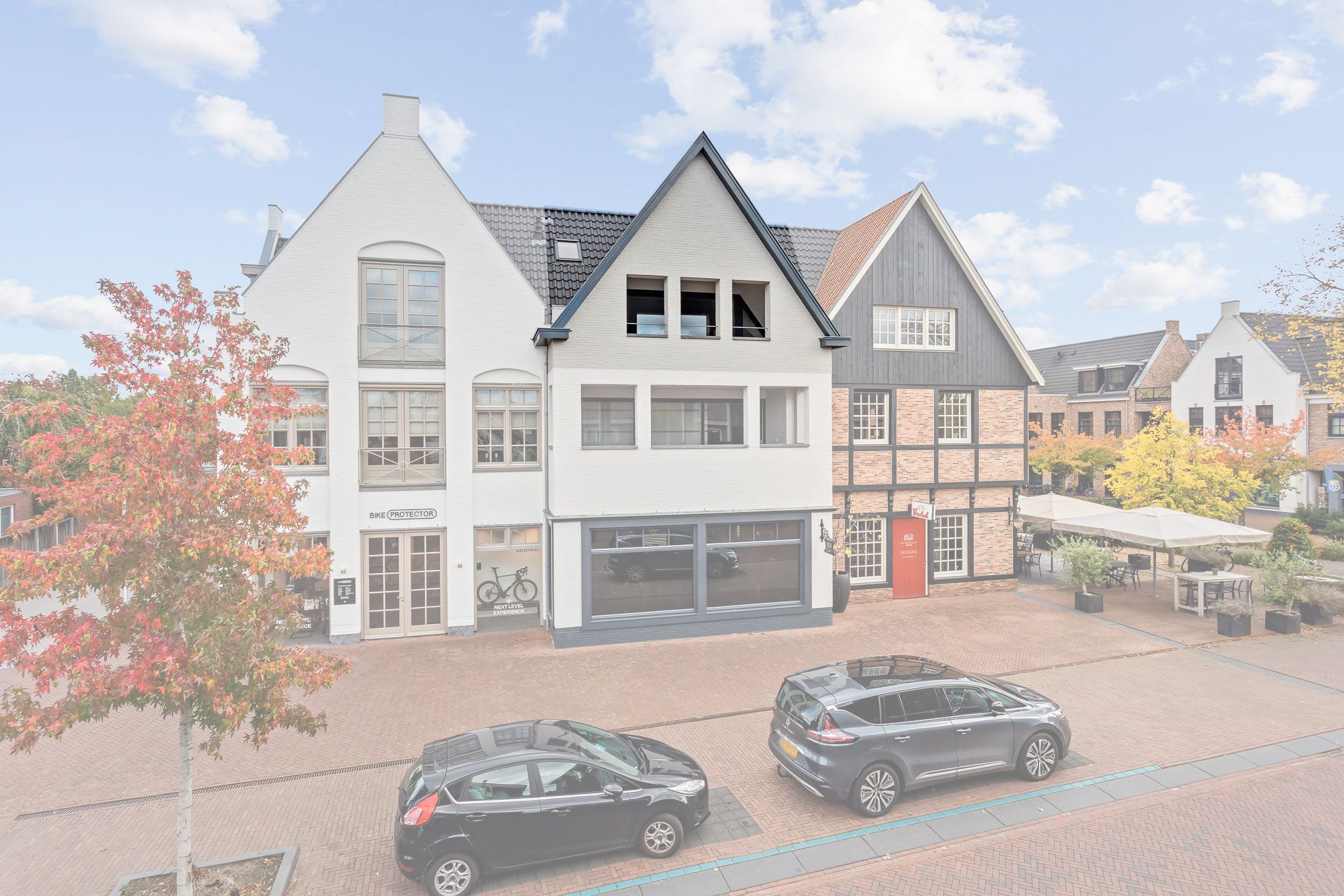 Foto 6 van Middenplein 32