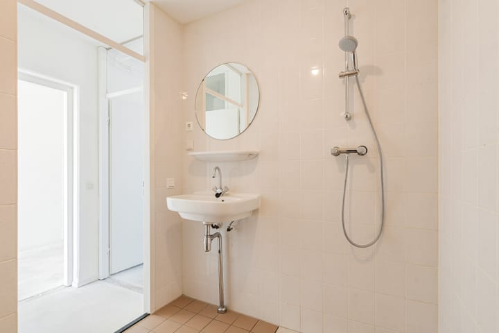 Photo 24 of Leidenstraat 45