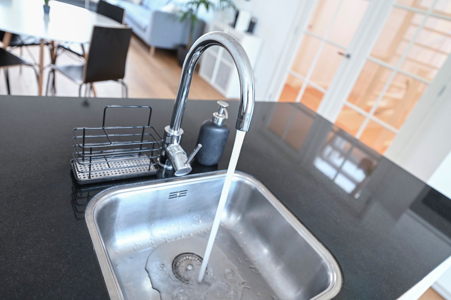 Photo 19 of van de Wateringelaan 99