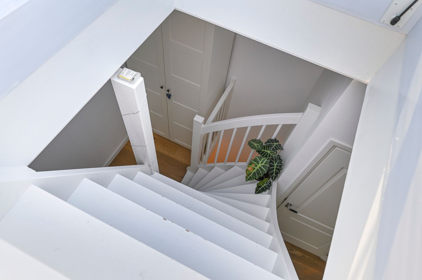 Photo 29 of van de Wateringelaan 99