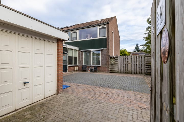 Foto 40 van Karlingakkers 8