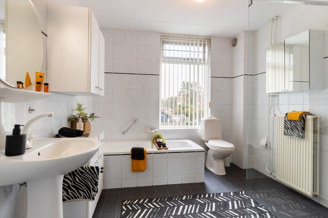 Foto 38 van Bronmos 25