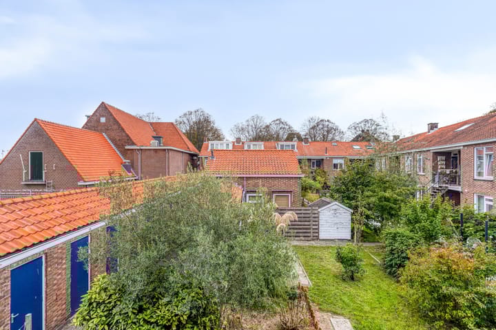 Photo 12 of Wilhelminastraat 16