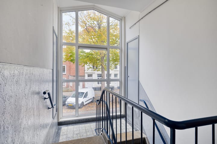 Photo 14 of Wilhelminastraat 16