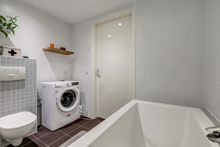 Photo 24 of Veenderweg 20-B