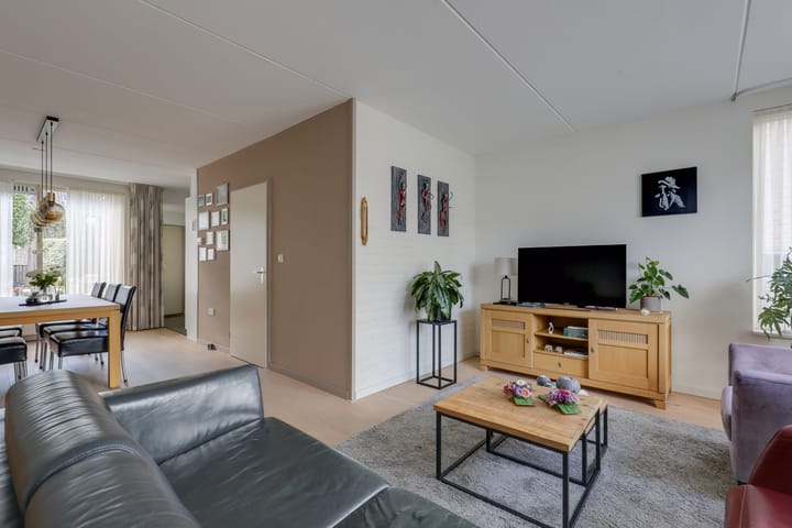 Foto 6 van Esdoornhof 3